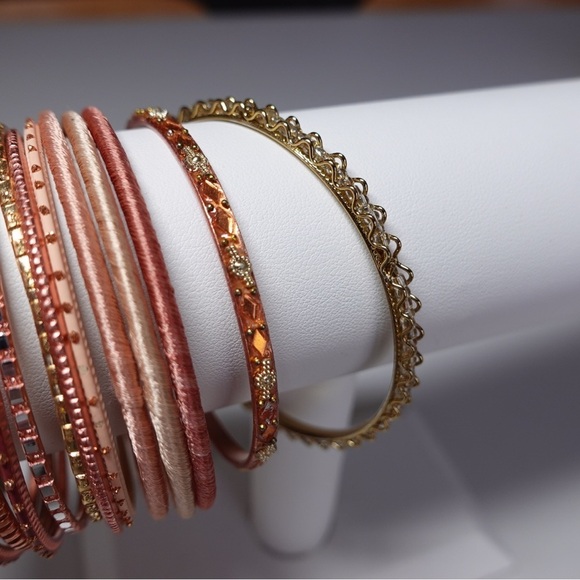 BUNDLE of 14 Bangle Bracelets Pink Peach Gold Tone Thread Bead Metallic - Picture 4 of 9